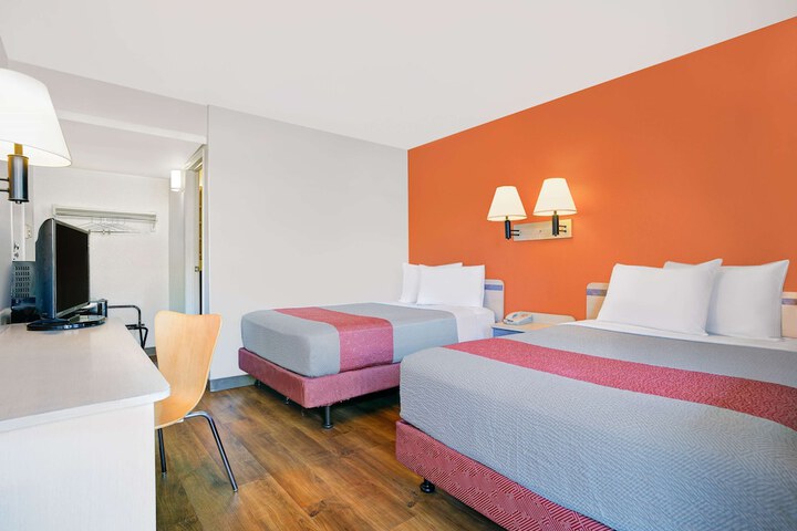 Room 20 of 20