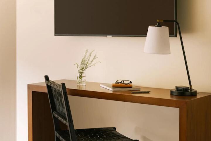 Room 14 of 20