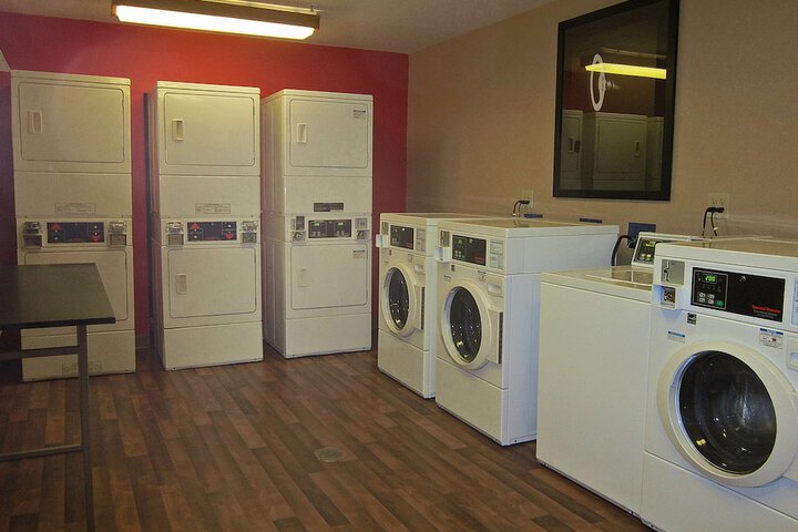 Laundry 28 of 28
