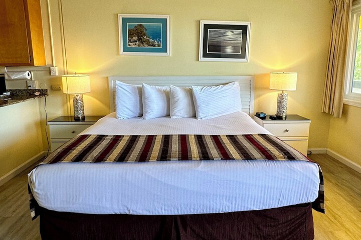 Room 35 of 41