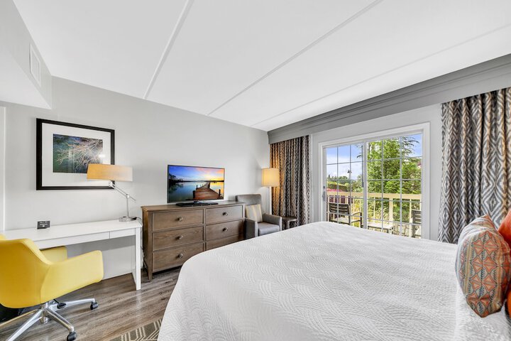 Room 35 of 100