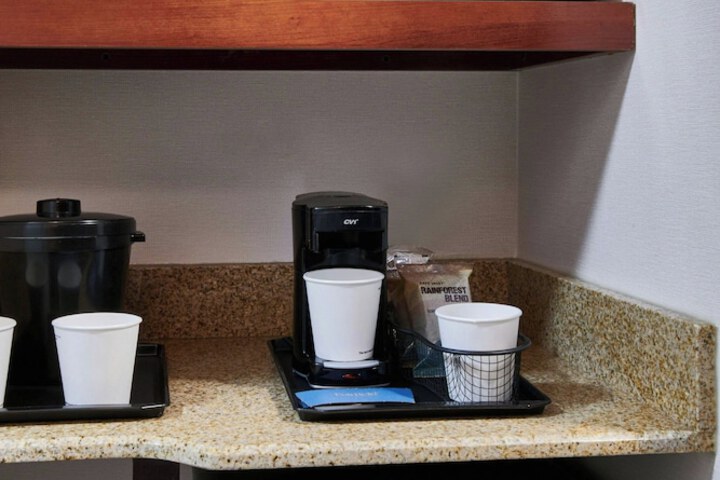 Fairfield Inn & Suites by Marriott Detroit Livonia