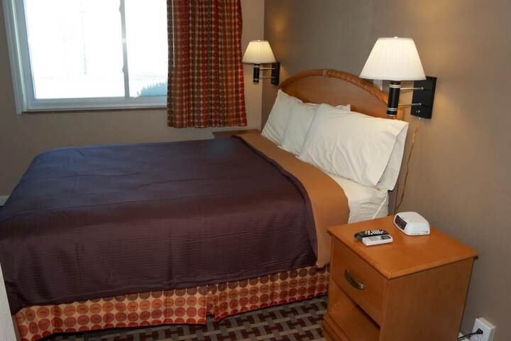 Room 7 of 18