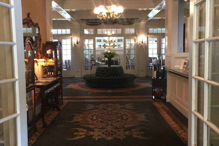 Columbia Gorge Hotel and Spa
