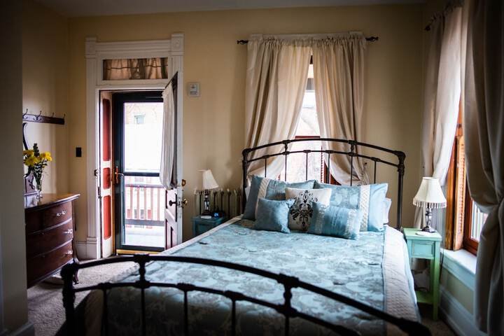 The Gage Mansion B & B