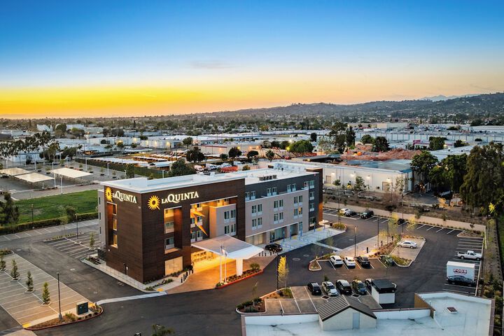 La Quinta Inn & Suites by Wyndham La Habra