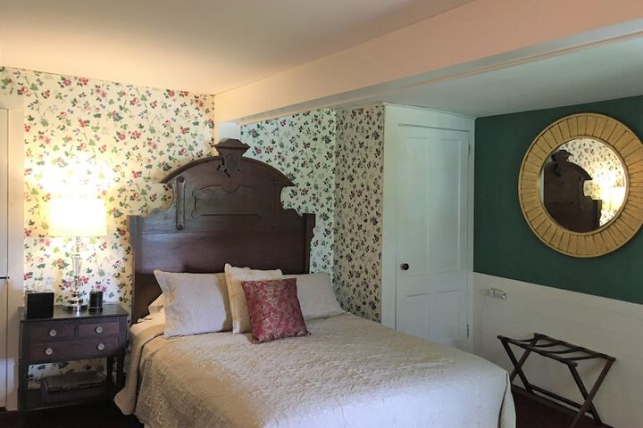 Center Lovell Inn