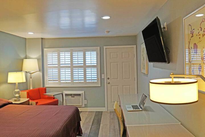 Room 19 of 19