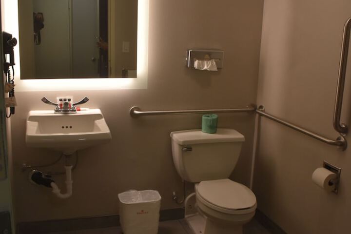 Room 18 of 36