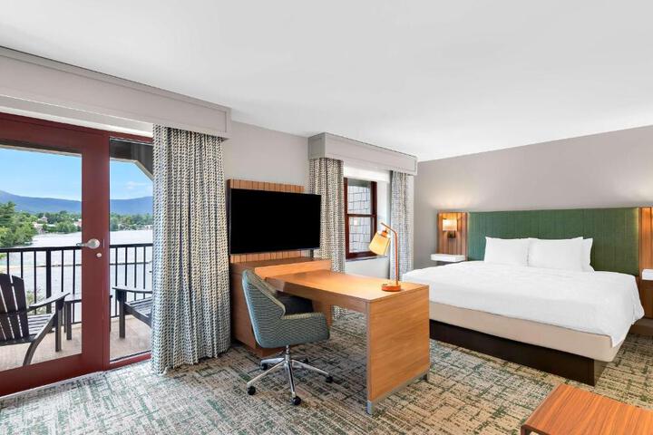 Hampton Inn & Suites Lake Placid