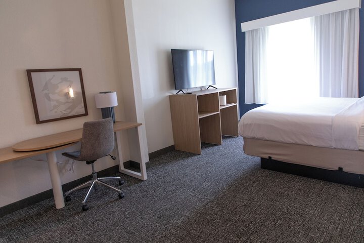 Spark by Hilton Mechanicsburg