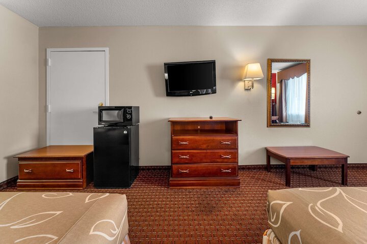 Americas Best Value Inn Montezuma