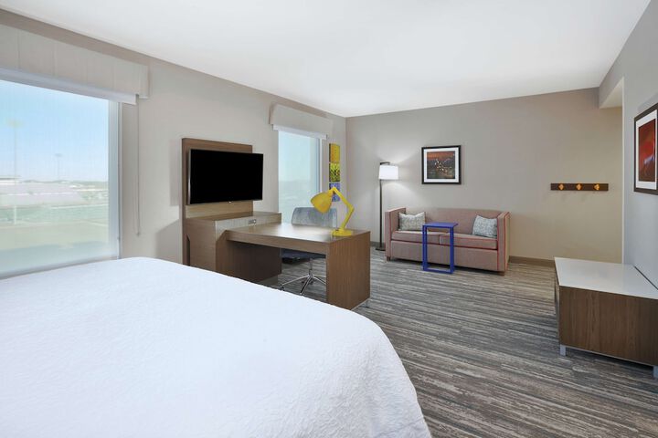 Room 19 of 30