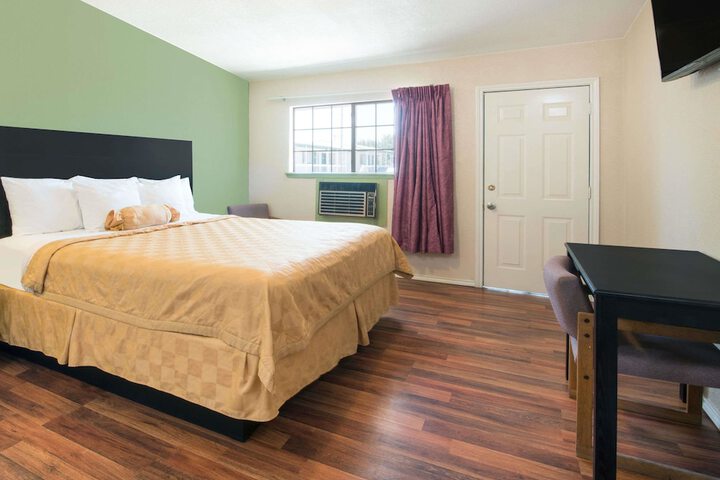 Room 16 of 17