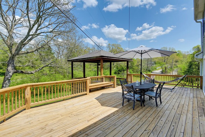 Chic Nashville-area Retreat w / Private Pool!