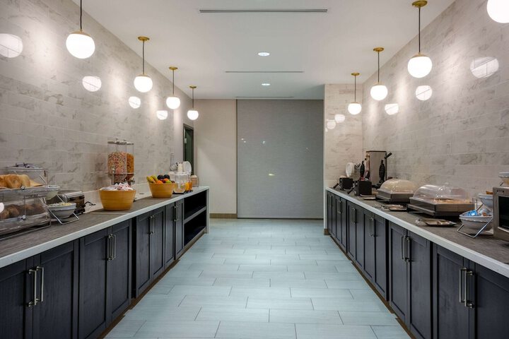 Breakfast/Coffee Service 47 of 50