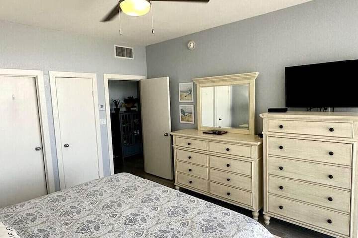 Room 142 of 231