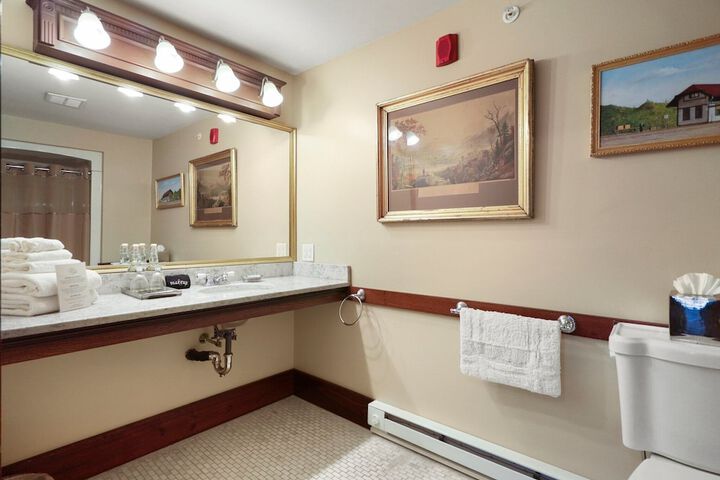 Trainmasters Inn