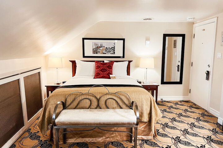 Room 47 of 124