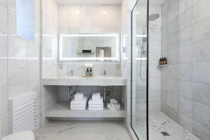 The Fort Garry Hotel Spa and Conference Centre, an Ascend Collection Hotel