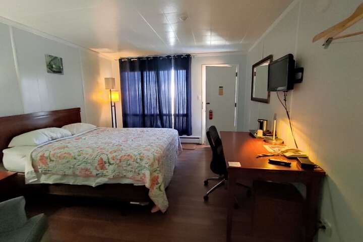 Room 13 of 13