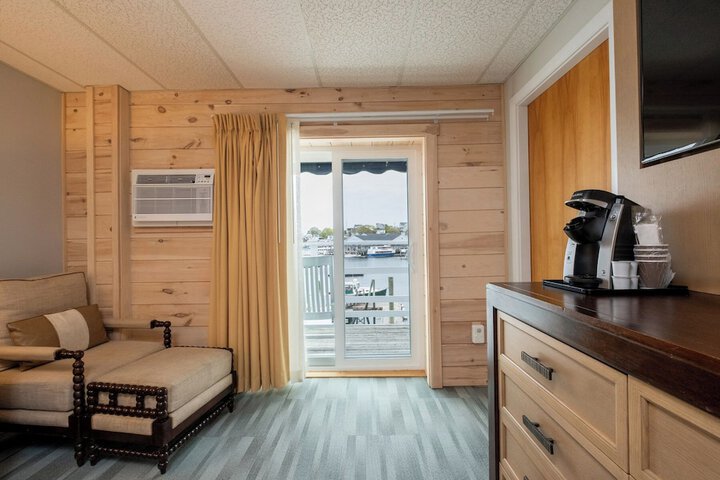 Boothbay Harbor Inn