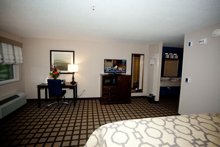 Room 36 of 51