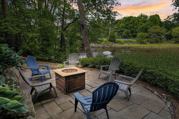 Westbrook Inn B & B