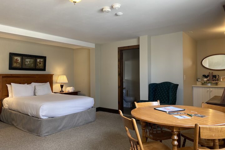 Room 178 of 294