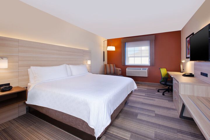 Room 33 of 45