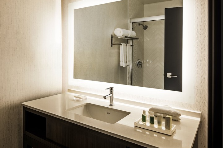 Holiday Inn Santa Ana-Orange Co. Arpt by IHG