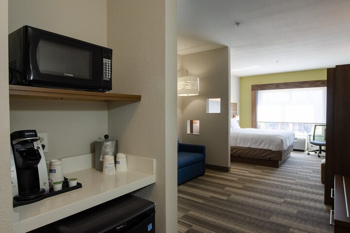 Room 20 of 28