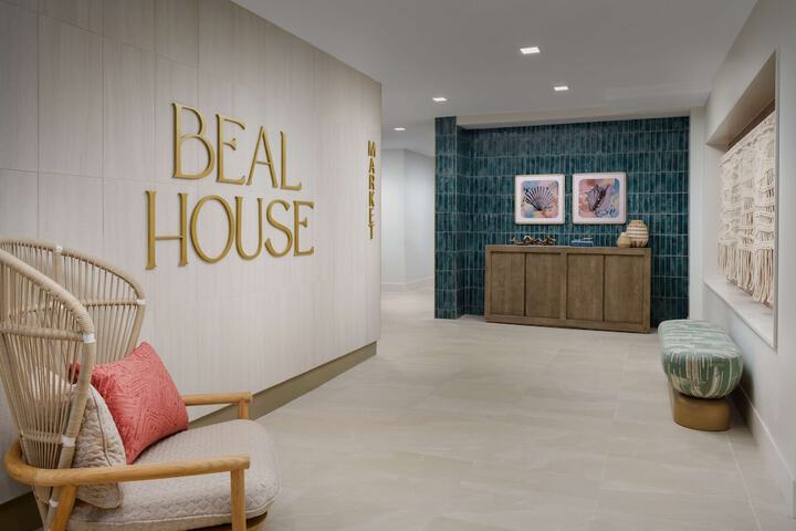 Beal House Fort Walton Beach Tapestry Collection by Hilton