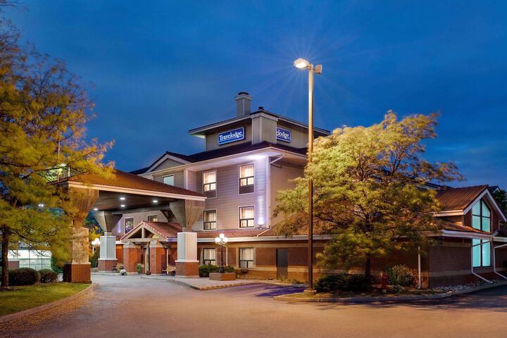 Hotel 2 of 29