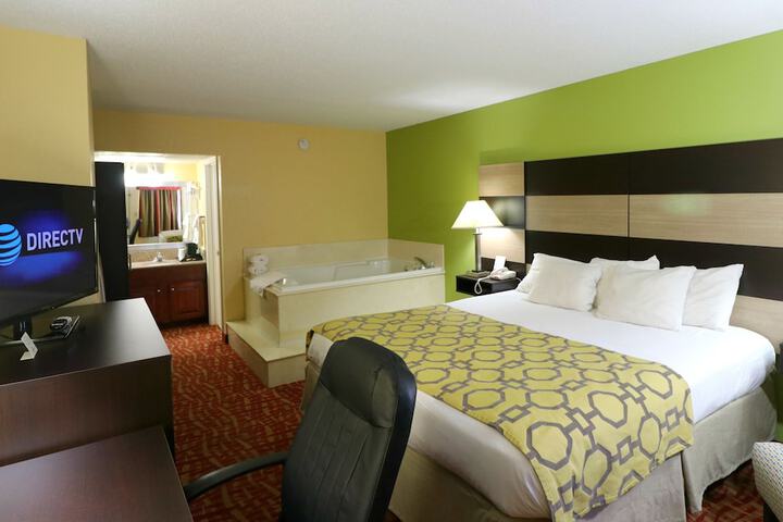 Room 33 of 50