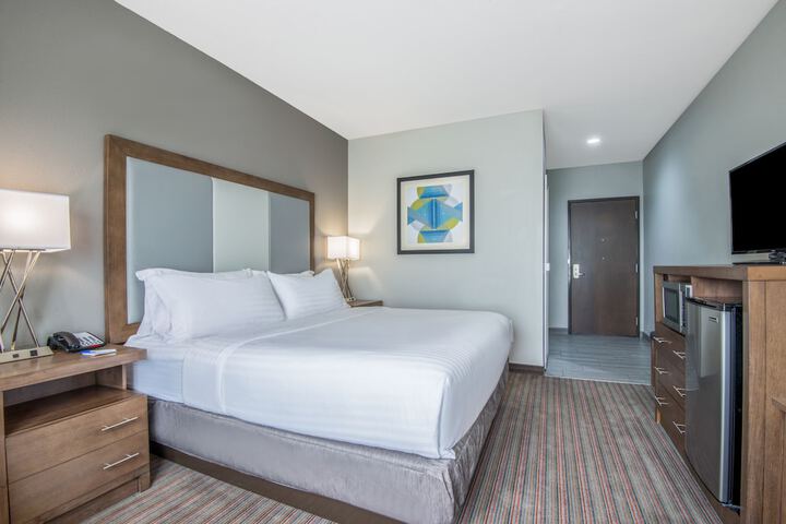 Room 14 of 34