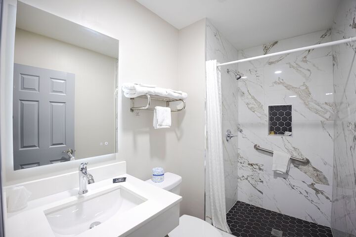 Room 113 of 126
