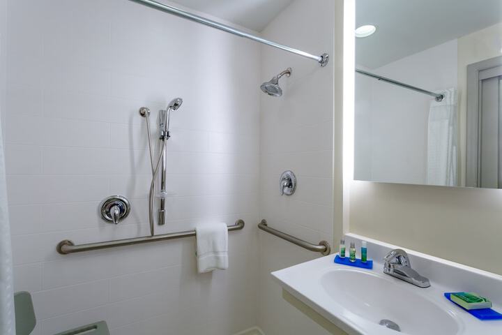 Room 12 of 47