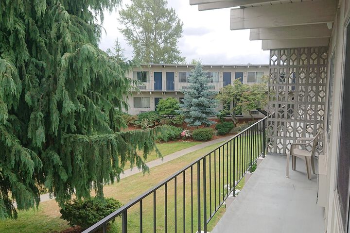 Terrace/Patio 119 of 128