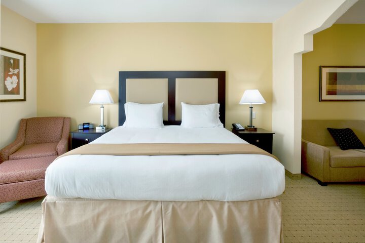 Room 18 of 34