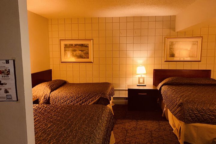 Room 8 of 14