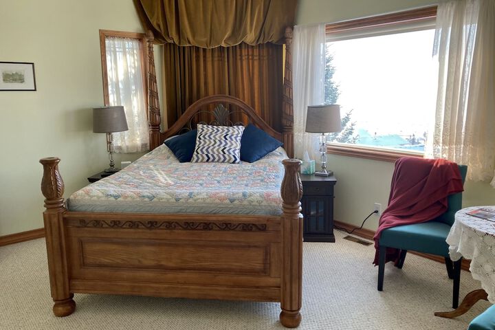 Rocky Mountain View B & B