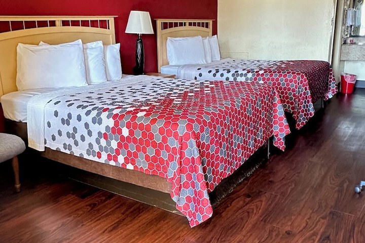 Room 29 of 36