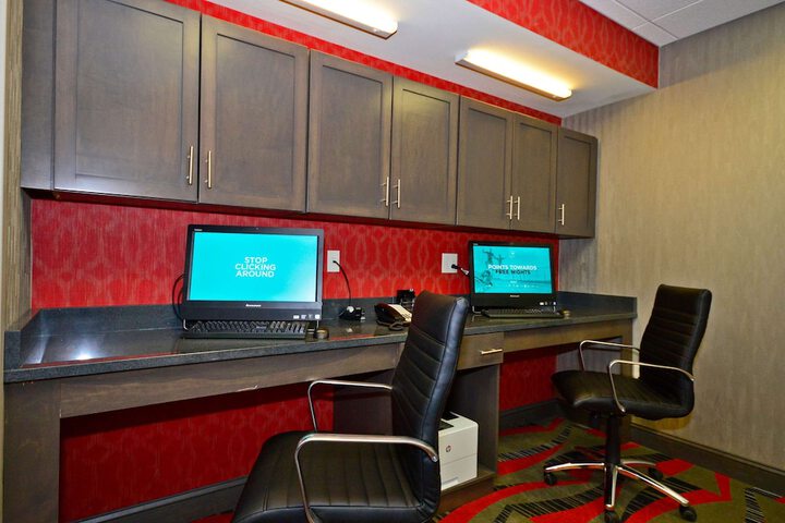 Business Center 22 of 22