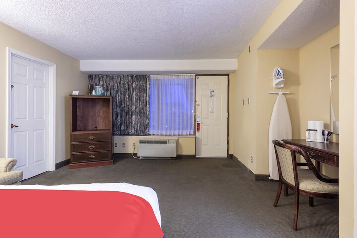 Room 67 of 84