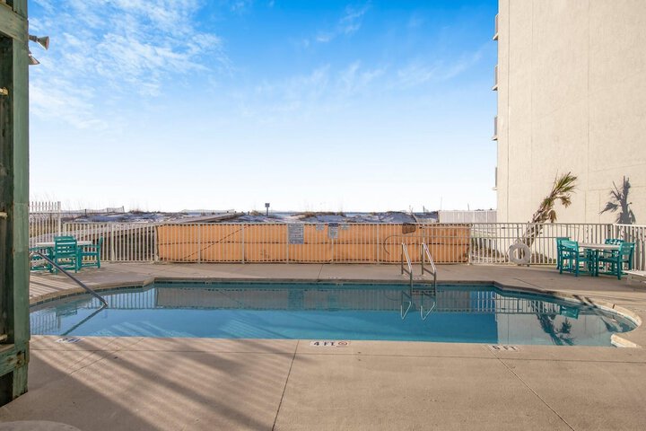 Pool 7 of 42