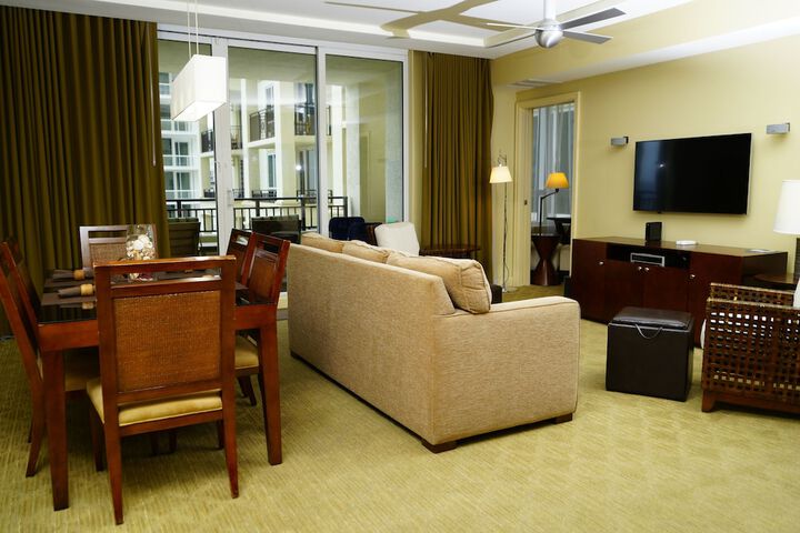 Room 282 of 412