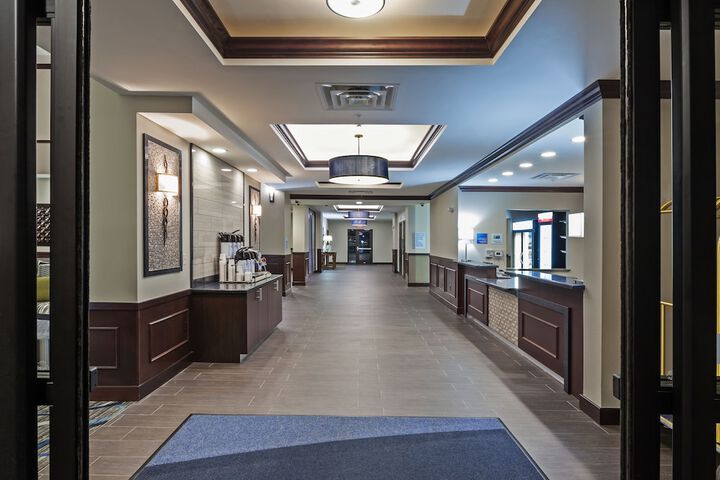 Hotel 4 of 35