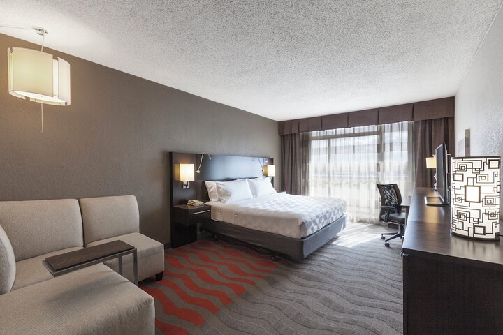 Room 16 of 72