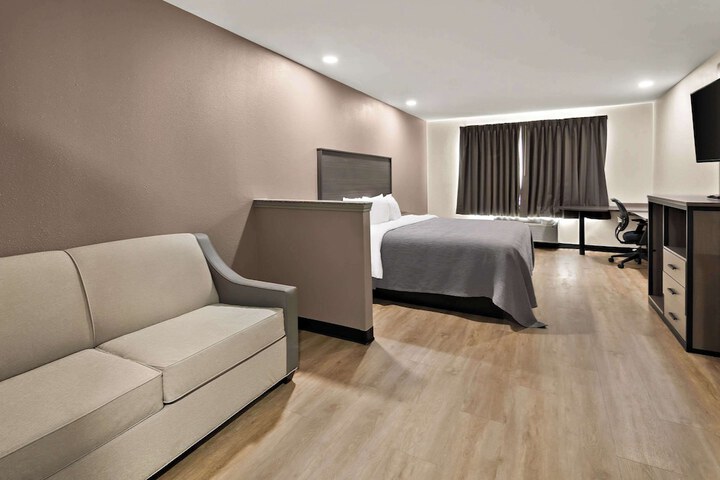 Room 21 of 45